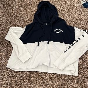 Hollister sweater / Blue and white - Size Small